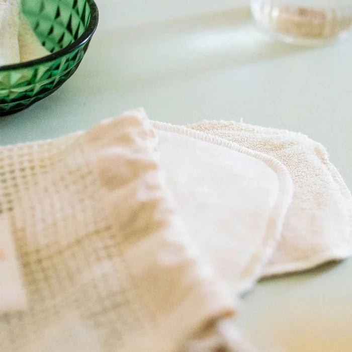7 Reusable Makeup Remover Cotton Pads + Mesh Washing Net Bag