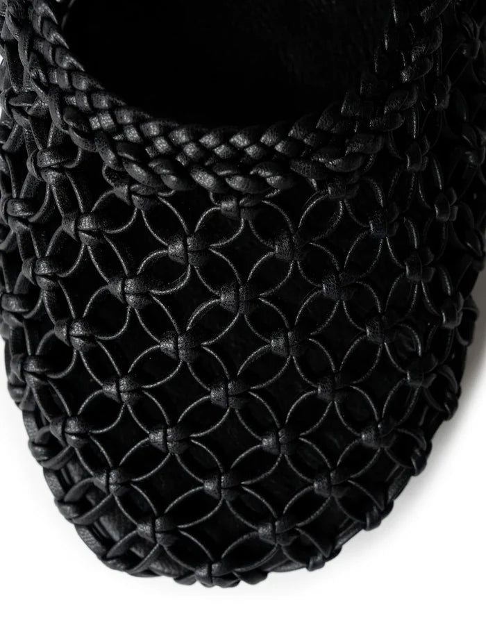 Amia Flat in Black by La Tribe