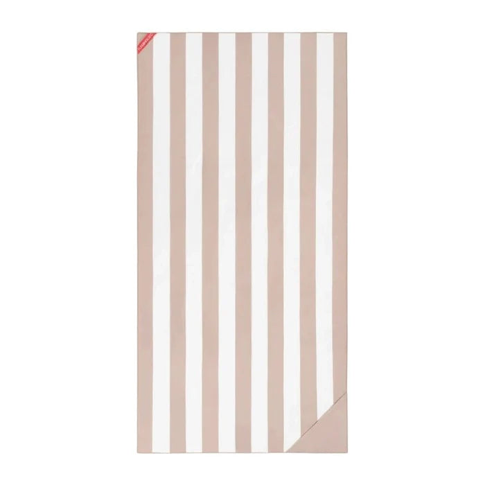 Cabo Microfiber Beach Towel with Magnets – Lightweight Quick Dry for Beach & Travel