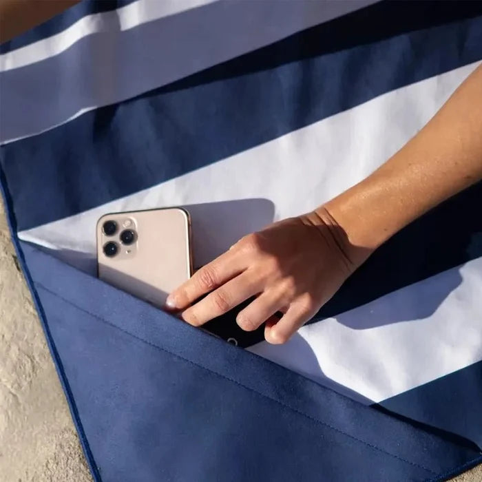 Cabo Microfiber Beach Towel with Magnets – Lightweight Quick Dry for Beach & Travel