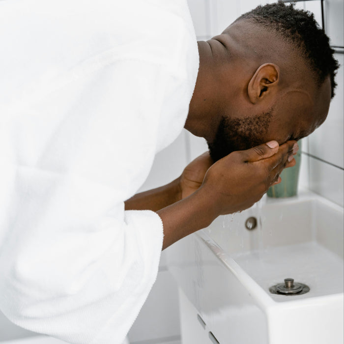 Demonstration of Clean: A Cleanser on a daily routine