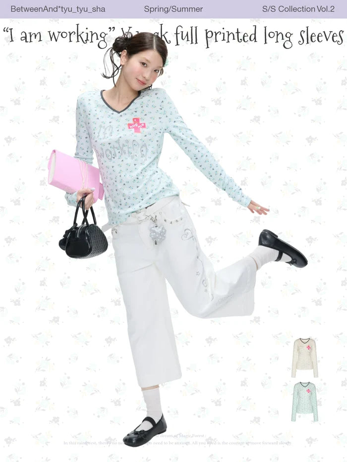 "I am working" v-neck full printed long sleeves top