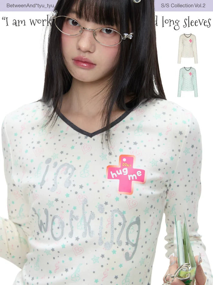 "I am working" v-neck full printed long sleeves top