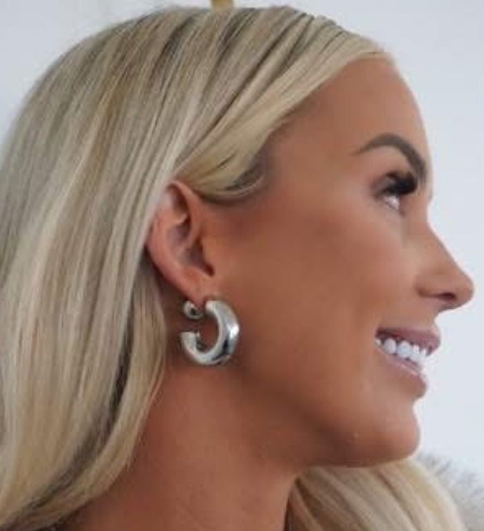 Kylan Silver Hoop Chansutt Pearls Earrings