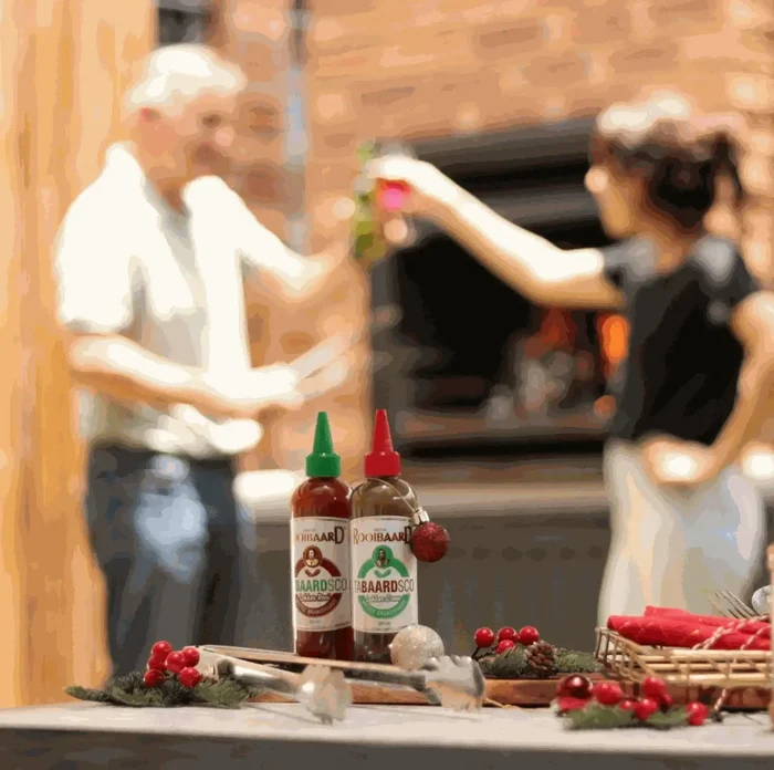 250ml bottle of Rooibaard Tabaardsco Rooi Sauce, medium-spiced red chili sauce for grilling and snacks