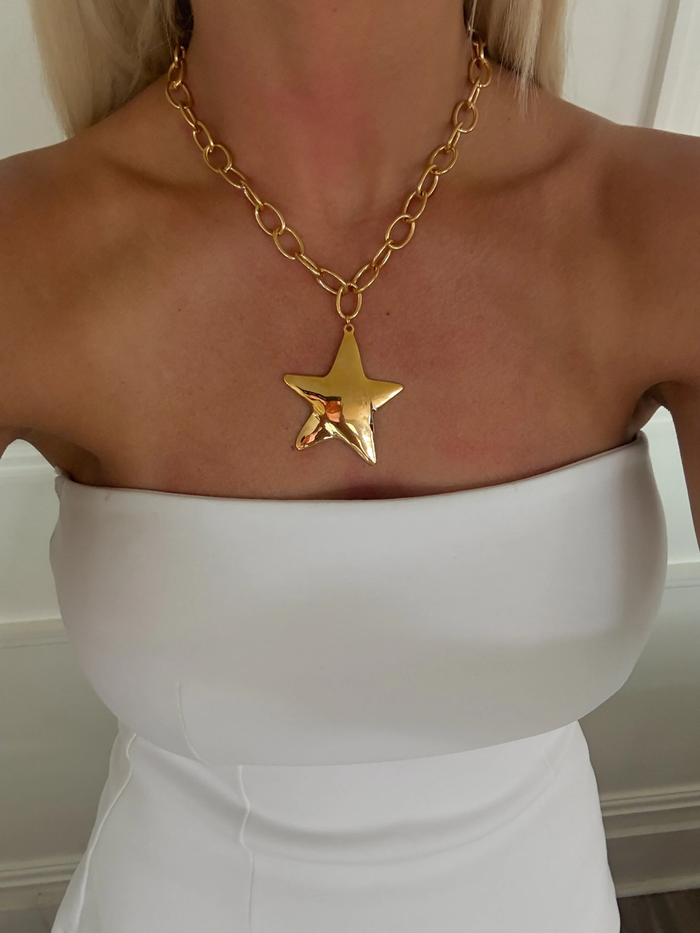 Shine Bright - Chunky Star Chansutt Pearls Necklace