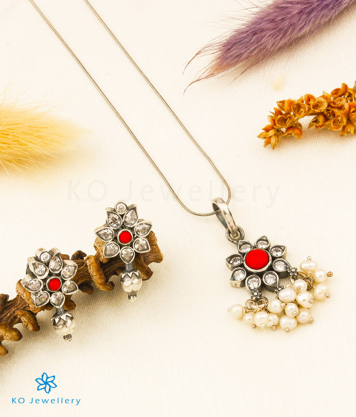 The Damini Silver Kemp Pendant Set (Oxidised/Coral)