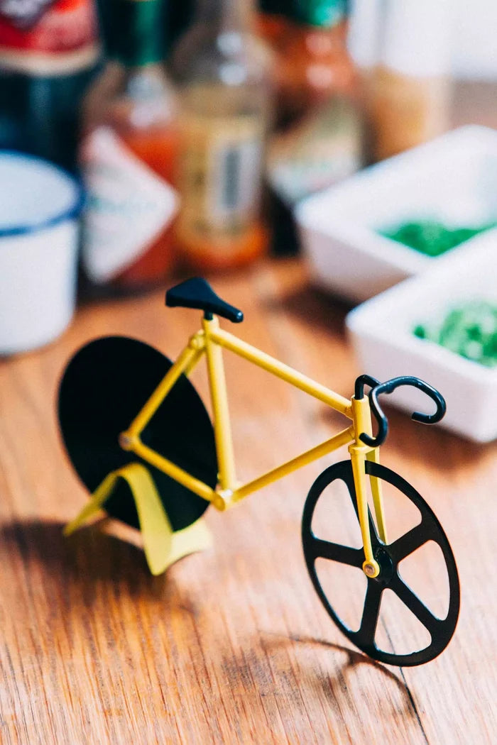 The Fixie Bumblebee Pizza Wheel