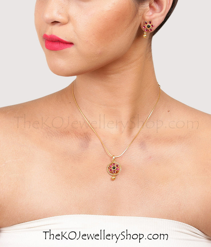 South Indian temple jewellery pendant and earring set