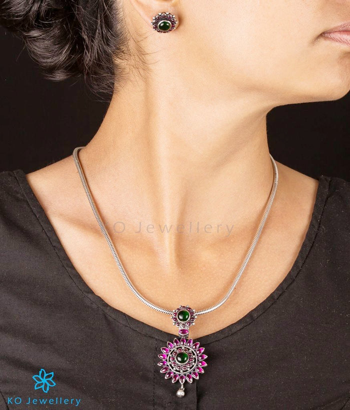 The Varada Silver Kempu Pendant Set (Oxidised)
